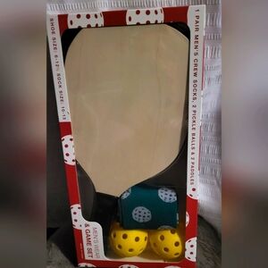 Pickleball gift set  2 paddles, 2 balls and socks.  Great starter gift set